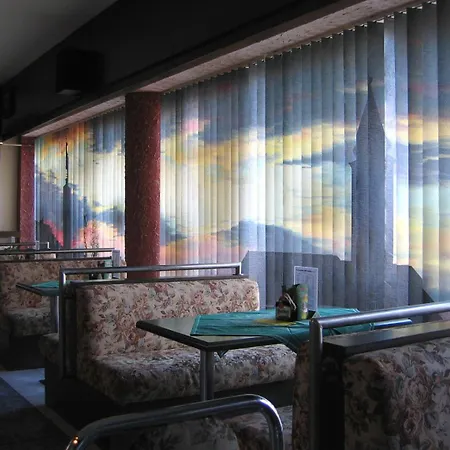 Hotel Morava 3*